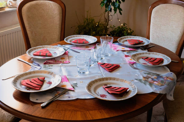Placemats for Round Tables: A Guide to Enhancing Your Dining Experience
