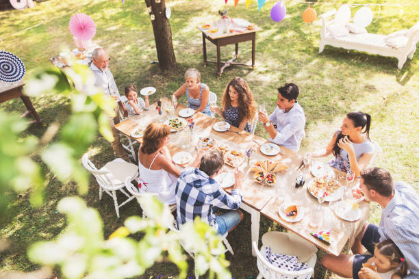 The Art of Setting a Perfect Table: A Guide to Choosing the Right Placemats
