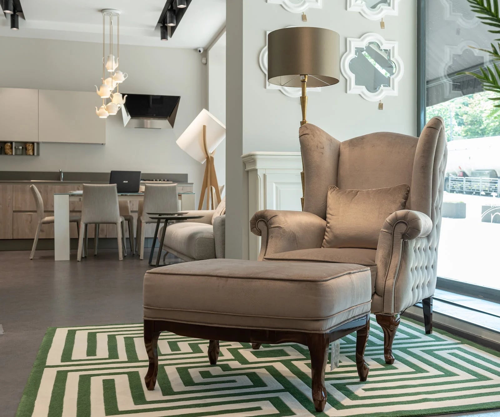 Kick Back and Relax Discovering Your Perfect Oversized Recliner