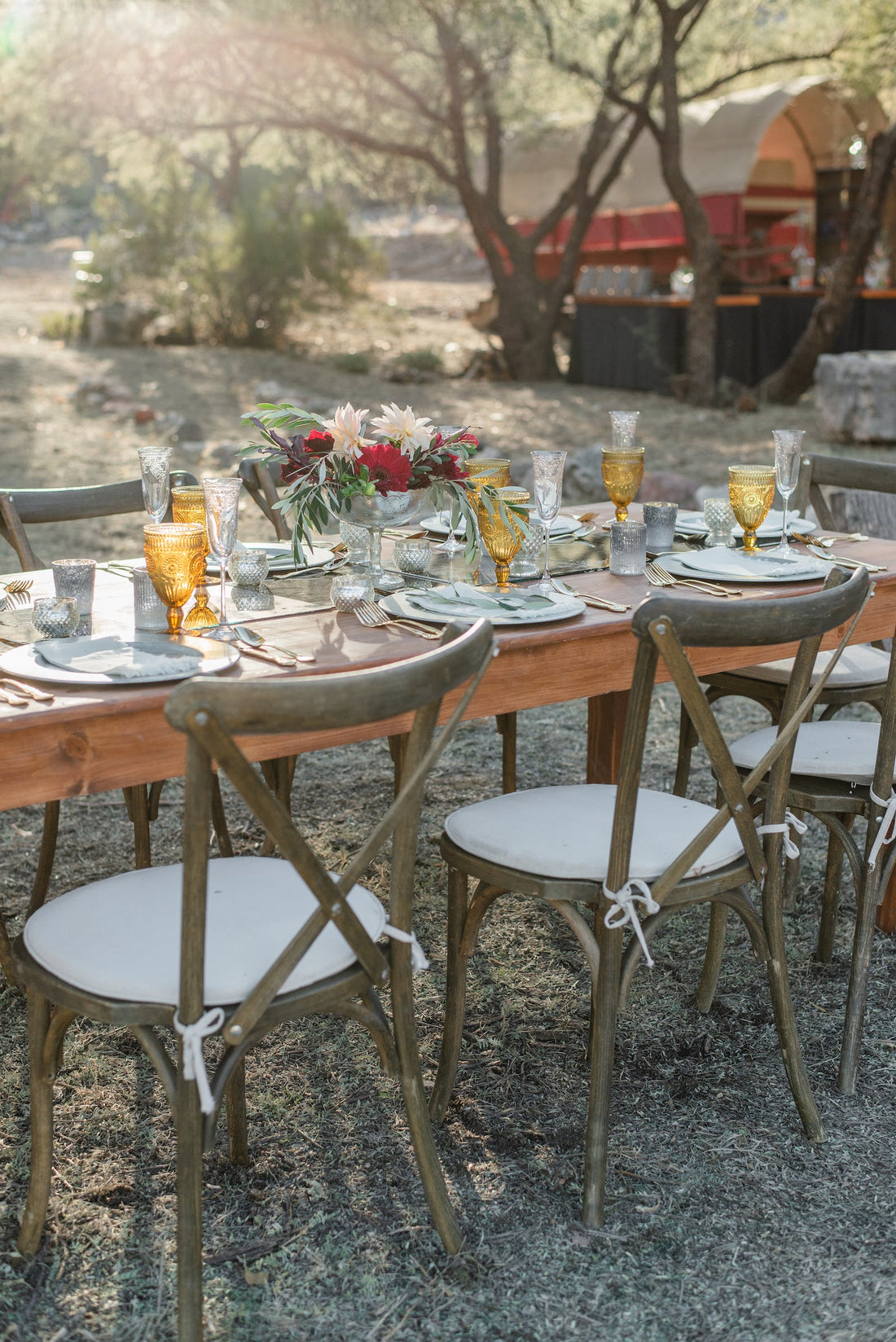 table setting with placemats