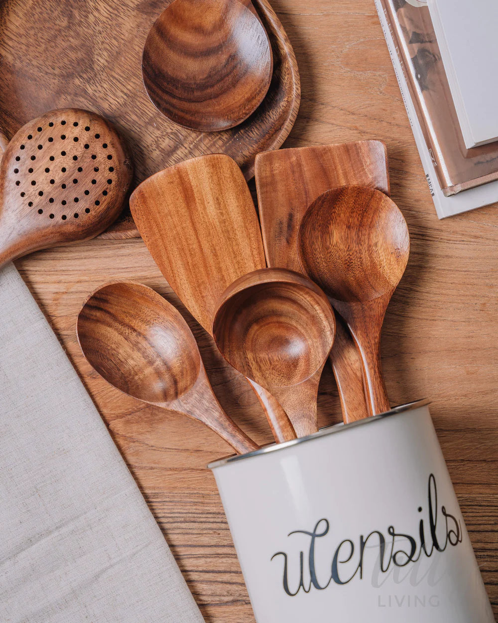 ECO-FRIENDLY KITCHEN: MAKING A DIFFERENCE WITH WOODEN UTENSILS