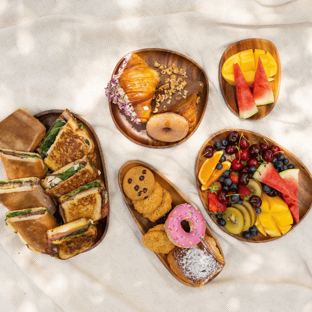 Acacia Wood Serving Plates